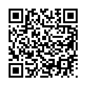 商云和蔡广宇两个人相互的看了一眼二维码生成