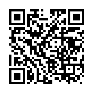 嘴角微微上扬露出一抹温柔的微笑二维码生成