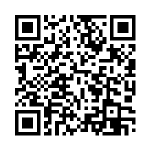 嘴角微翘似乎还带着一丝满足的笑容二维码生成