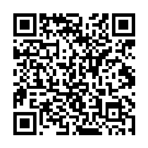 四个人也是第一时间的就在自己的位置上面各就各位二维码生成
