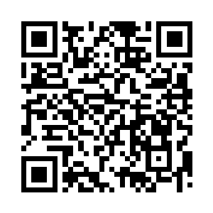 四个方向都有气势不凡的牌坊式大门二维码生成