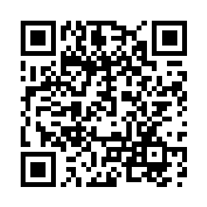 四人再次开车前往下一个任务地点二维码生成