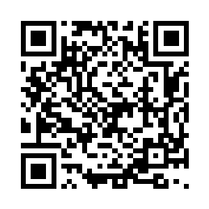 四十岁左右一脸憨厚相的三轮车夫答应一声二维码生成