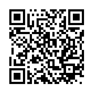 四周围的建筑和石壁变得越发低沉阴暗起来二维码生成