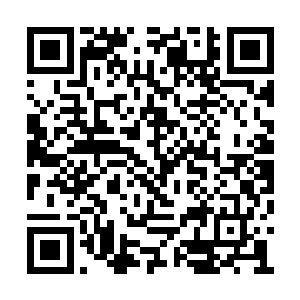 四周那由木板做成的墙壁已经不知存在多少年了二维码生成