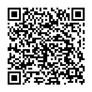 四座战争城堡一片嗡鸣地向着空中还剩下的一百七十多个仙君逼去二维码生成