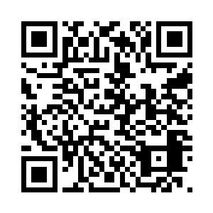 回来禀告的人立即轻手轻脚地推出去二维码生成