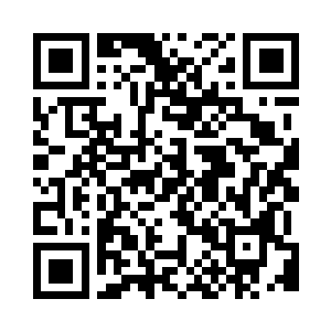 因为一桌子的人一直在不断的吹着牛装着逼二维码生成