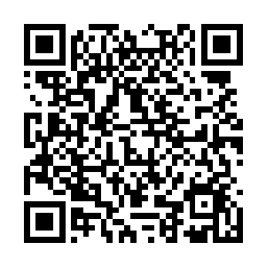 因为之前那位护国法师换掉妙言胸前的灵符的时候二维码生成