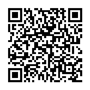 因为云思凡相信自己的父亲一定能够将自己的妈妈给救回来二维码生成