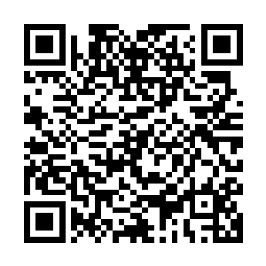 因为他一直认为卢向东跟叶和平之间存在着某种非常紧密的联系二维码生成