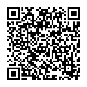 因为他不觉得这个世界上有什么事情能够瞒得过这位高傲娇艳的女人二维码生成