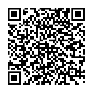 因为他刚才之所以选择这边就是因为他感觉到这里面似乎有一丝段夏槐的气息二维码生成