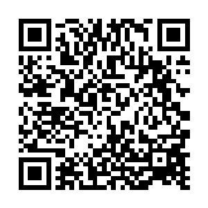 因为他发现以自己圣皇八重天的实力竟然无法撕裂空间二维码生成