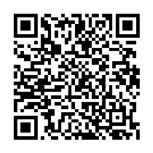 因为他发现那个男刀又上去用凶自己家的卡牌了二维码生成