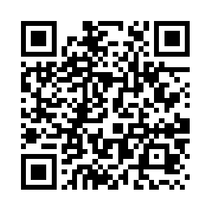 因为他听到有谈话的声音从拐角的另一端传来二维码生成