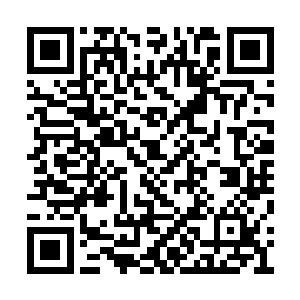 因为在场的还有另外两个小太监以及李管家等人二维码生成