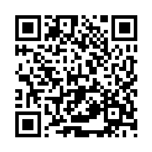 因为如今的时尚圈几乎就是gay设计师的世界二维码生成