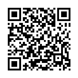 因为恰好一座山从巨大的空间裂痕中掉出来二维码生成