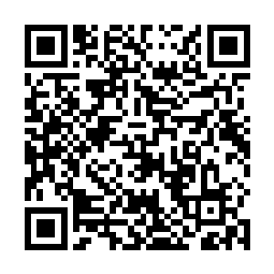 因为惠子竟然将手里的武士刀架到了筱田建市的脖子上二维码生成