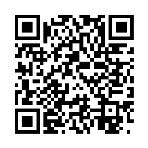 因为教学风格大胆多变在美国高中界极具名气二维码生成