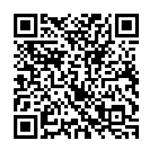 因为目前的乔治在事业方面没有任何地方可以与雨果相提并论二维码生成