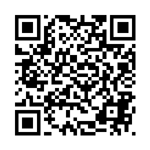 因为莫可还在洗漱间里面洗着衣服二维码生成