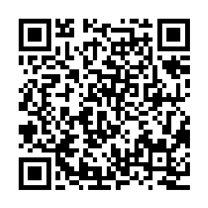 因为谁也不能保证这一发炮弹下去会不会伤到那些操场上的贵人二维码生成