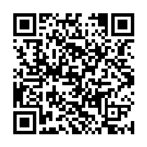 因为这三个雇佣兵里面有一个人的身高估计都能有两米二维码生成