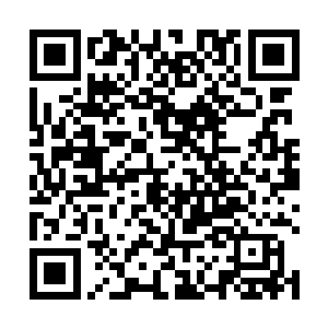 因为这黑洞看起来跟之前爆发出来的黑耀竟是极为相似二维码生成