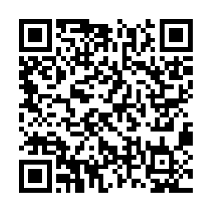 因为那么近的距离单凭反应是绝对不可能做出来的二维码生成