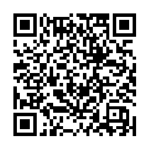 因此攻方以比冲锋的时候快好几倍的速度迅速缩了回去二维码生成