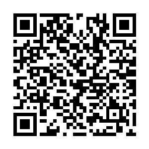 围剿他的修士不得不祭出最厉害的诛仙阵将他困住二维码生成