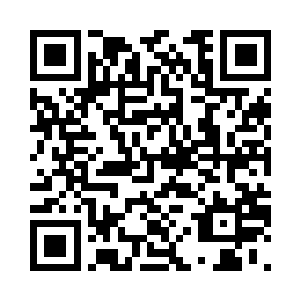 围在镇政府门口的人黑压压的一大片二维码生成