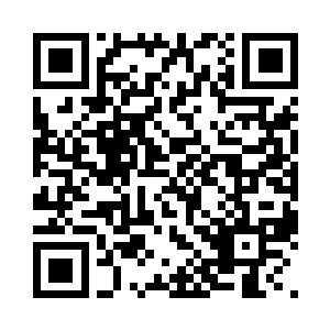 固定之后的两人开始寻觅着猎物下手了二维码生成