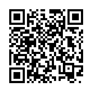 固执的拿着信保持着递给谢一鸣的姿势二维码生成