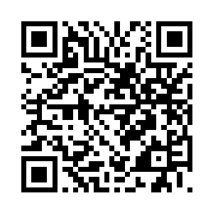 图帕雷松用那种讲故事的口吻开始讲述道二维码生成