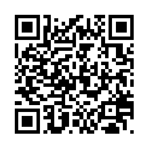 圆弧如翡翠般的臀部展现得毕露无疑二维码生成