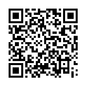 在一边的晏安之跛着腿走到了晏锦身边二维码生成