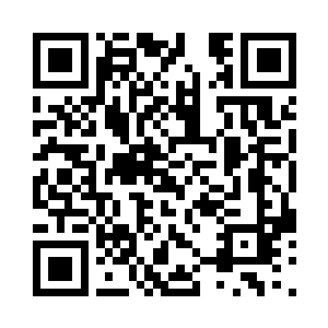 在一间小屋里见到一位五十多岁的男人二维码生成