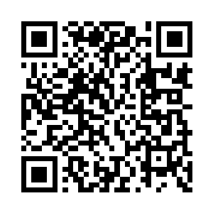 在不大的后备箱里拿出笔记本电脑又跑了回来二维码生成