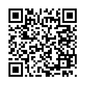 在不远处发现了这台机器人被扯掉的残肢二维码生成