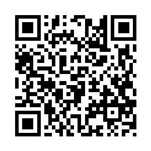 在与阮荷黎擦肩而过时故意撞了她一下二维码生成