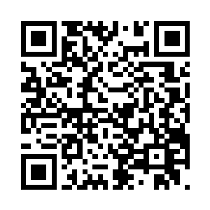 在两人中间起到了极好的润滑剂的作用二维码生成