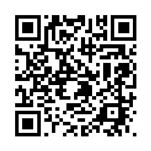 在临走的时候此刻男子还是不由的回了回头二维码生成