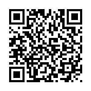 在云霄之中卷动出庞大的血色漩涡二维码生成