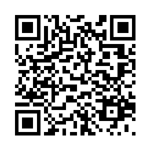 在他下意识拢起的眉心印下浅浅一吻二维码生成