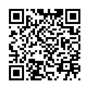 在他们的上方便是那个硕大的世界二维码生成