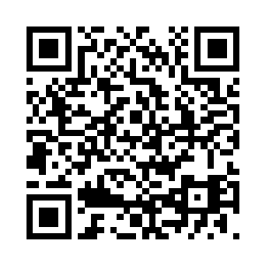 在他旁边的董卓也附和着干笑了几声二维码生成