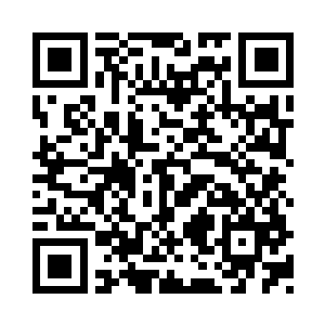 在众人又急又气的催促下不急不缓落入碗中二维码生成